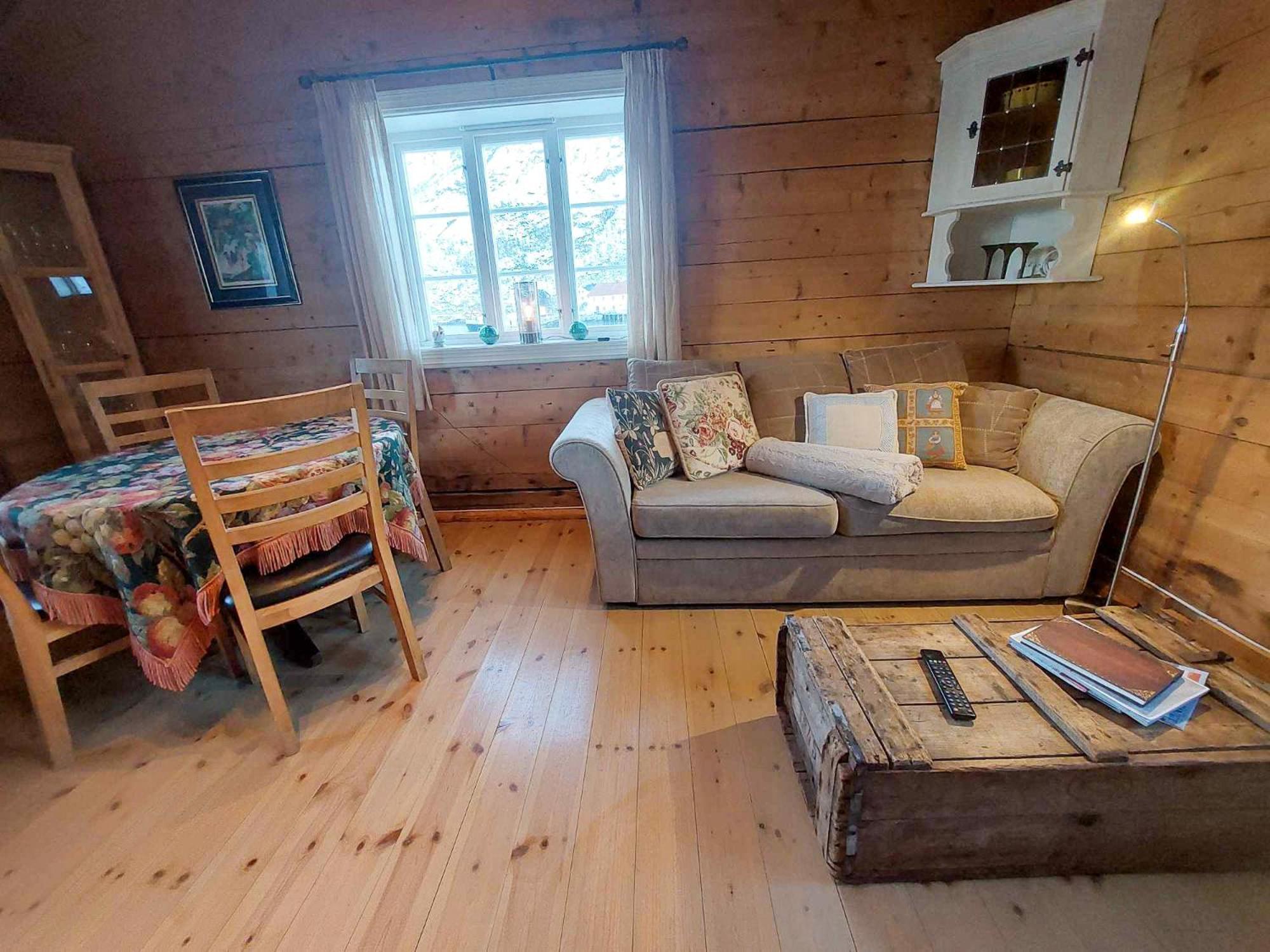Valen Cabins In Reine Bagian luar foto
