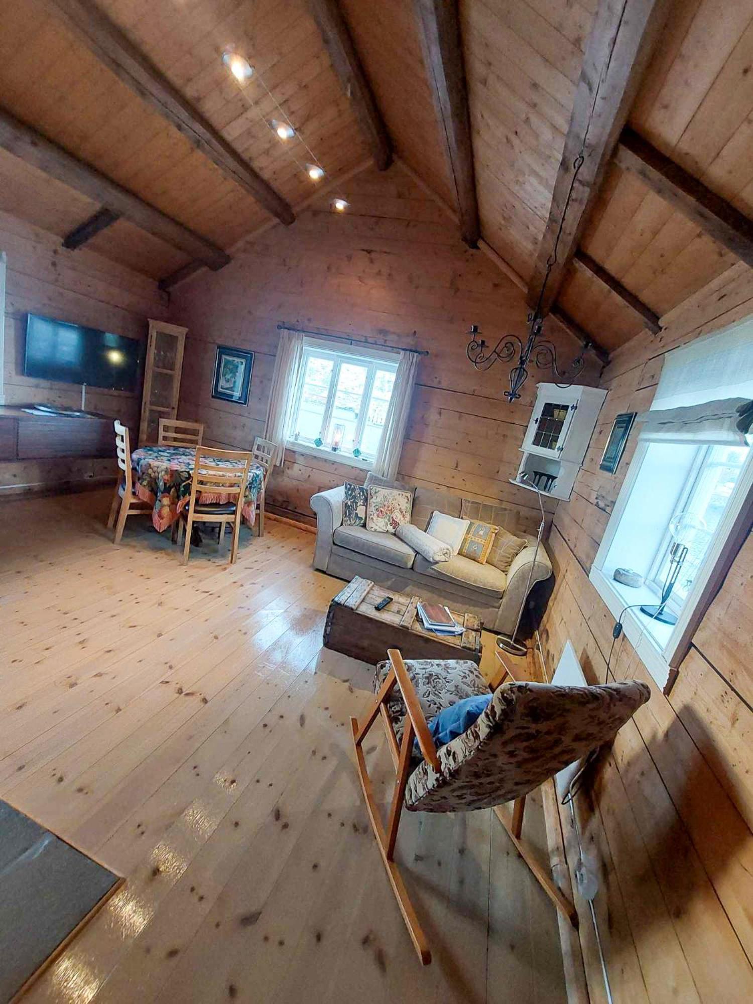 Valen Cabins In Reine Bagian luar foto