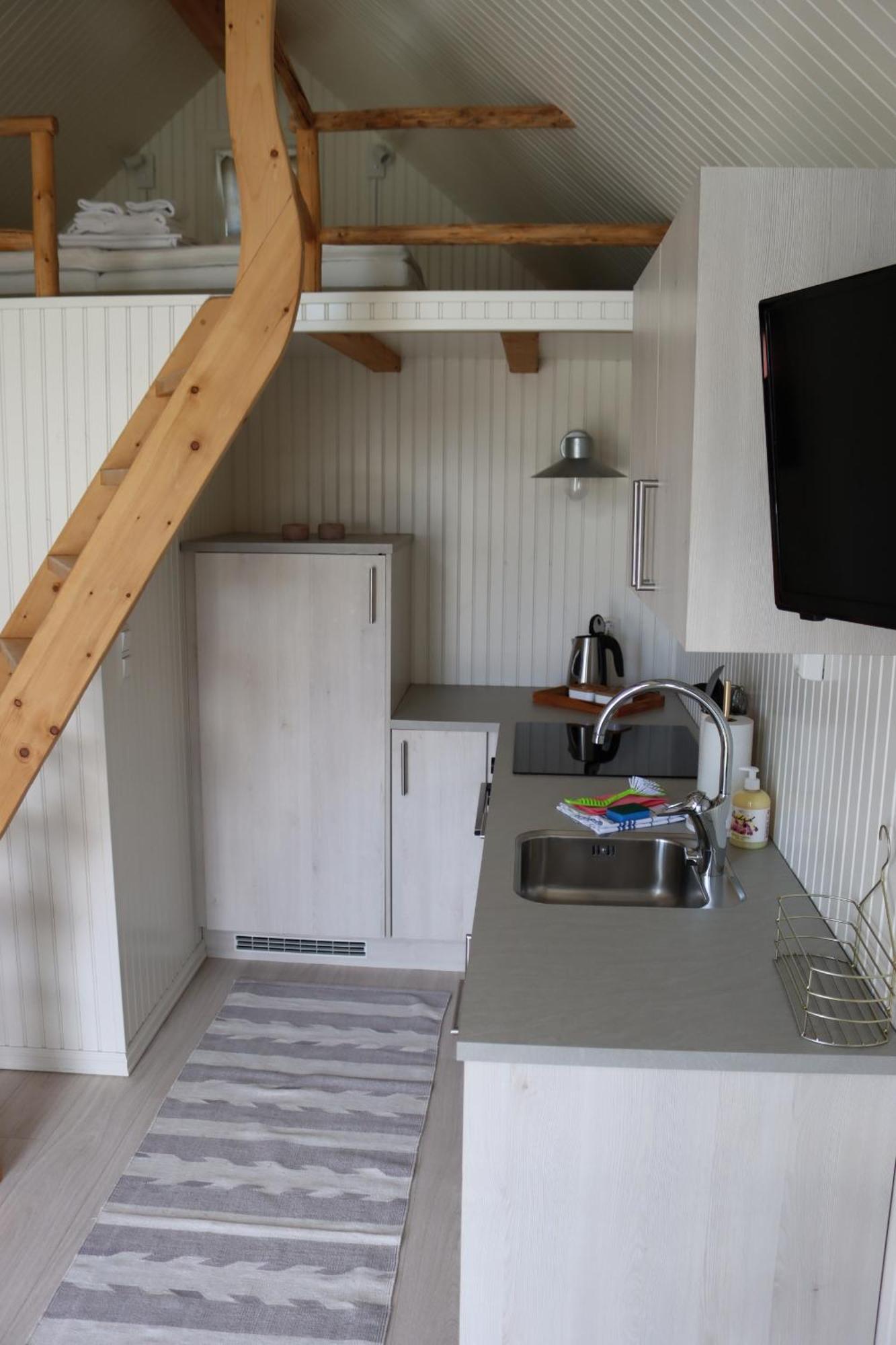 Valen Cabins In Reine Bagian luar foto